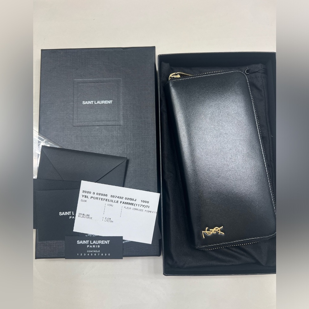 SOLD Saint Laurent YSL Long Wallet Black And Gold Zip Around Portefeuille